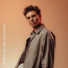 KAMRAD, &copy; links im Bild