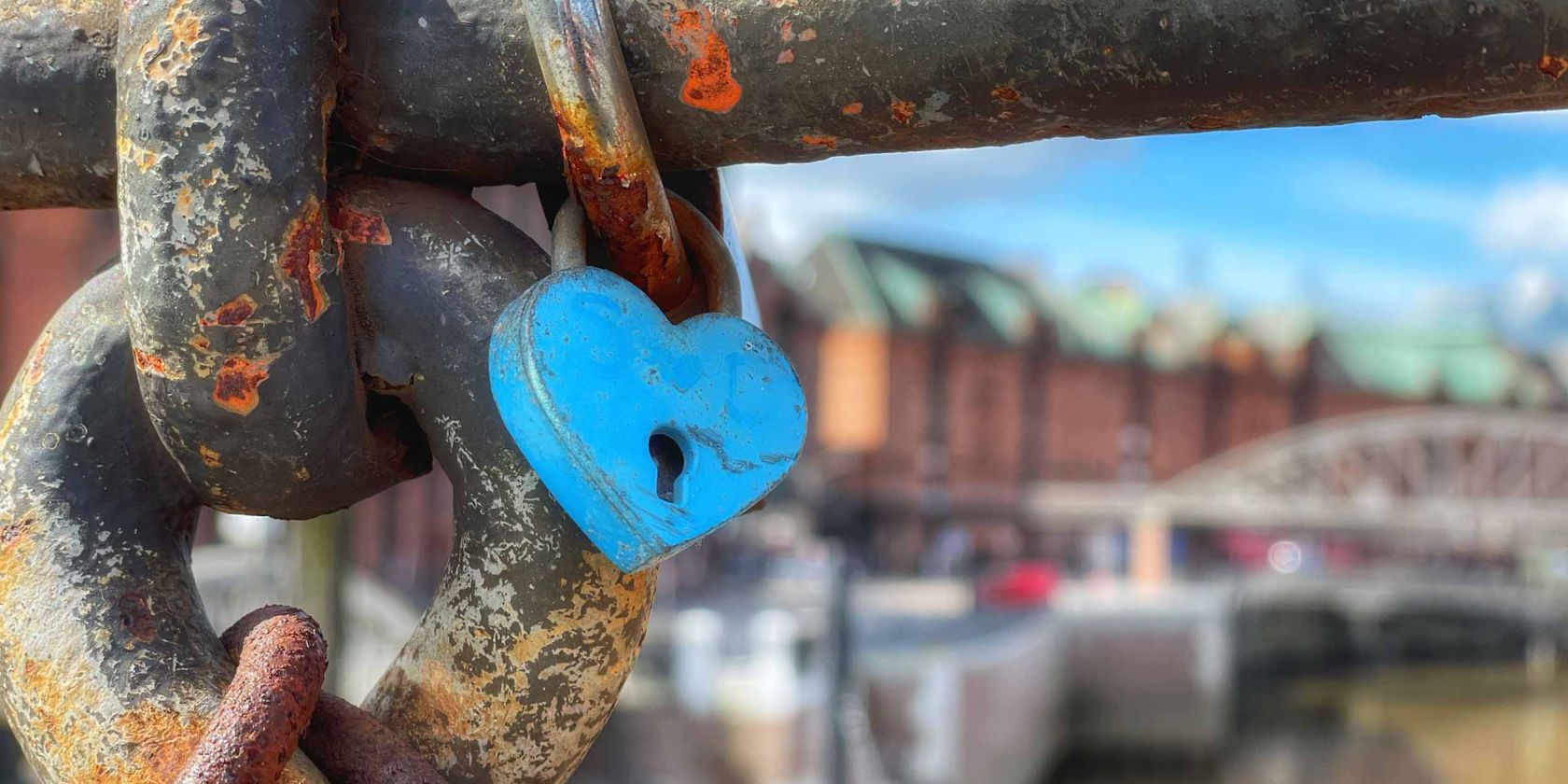hamburg stadtführung, herz an brücke, Rosinenfischer, &copy; Sebastian Weber
