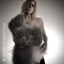 IAMX - Faultlines2 Tour 2025, © links im Bild