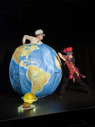 Terra - Tanz der Planeten, © Margaux Weiß