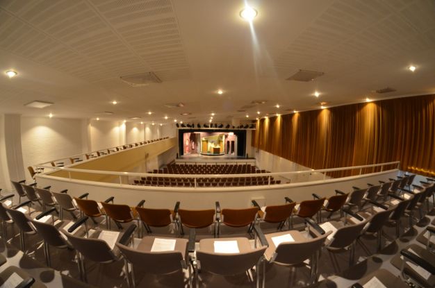 Theatersaal an der Jacob-Lienau-Schule, &copy; Catalina von Holstein