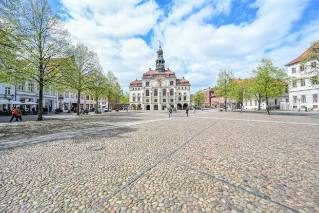 Caf&eacute; des St&auml;dtenetzwerks - Unsere Partnerst&auml;dte - historisch verbunden, lebendig vernetzt &ndash; ein Kulturfest der Begegnung, &copy; ISEK L&uuml;neburg