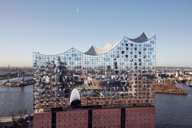 Elbphilharmonie Hamburg, © Maxim Schulz