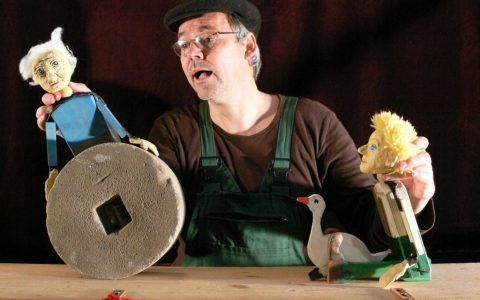 Figurentheater: &bdquo;Hans im Gl&uuml;ck&ldquo;, &copy; &copy; J&uuml;rgen Wicht | Wicht-Theater