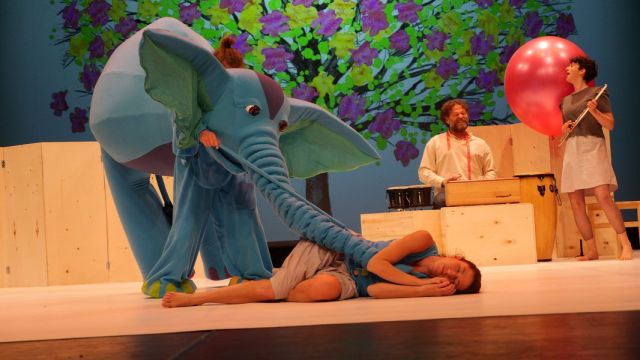 Funkelkonzert M / Elefant aus dem Ei, © Hulusi Oran