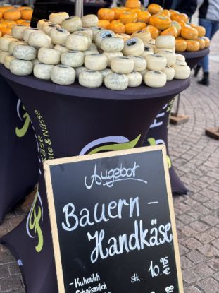 Bauernmarkt Tagesthema: Käse, © Schaufenster Fischereihafen