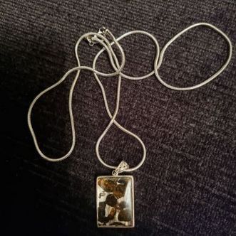 Meteoritenschmuck, &copy; Dagmar J&ouml;rres