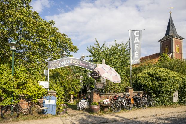Das Plan B feiert den 10. Caf&eacute;geburtstag, &copy; MarTiem Fotografie/ Flusslandschaft Elbe GmbH, Markus Tiemann