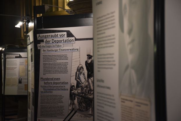 Ausgeraubt_vor_der_Deportation_Ausstellung, &copy; SHGL 2025