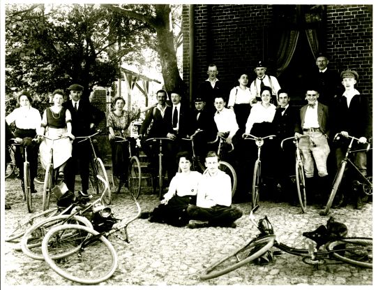 Altonaer Bicycle Club 1920, &copy; Stadtteilarchiv Ottensen e.V.