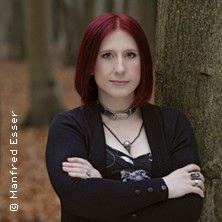Lydia Benecke, &copy; links im Bild