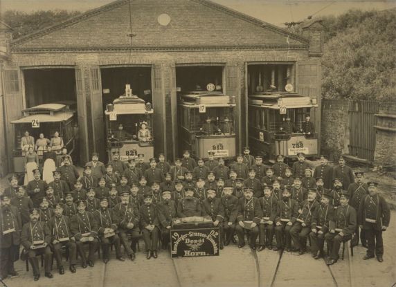 Vom Perdeomnibus zum Sambawagen, &copy; Geschichtswerkstatt Horn e.V.