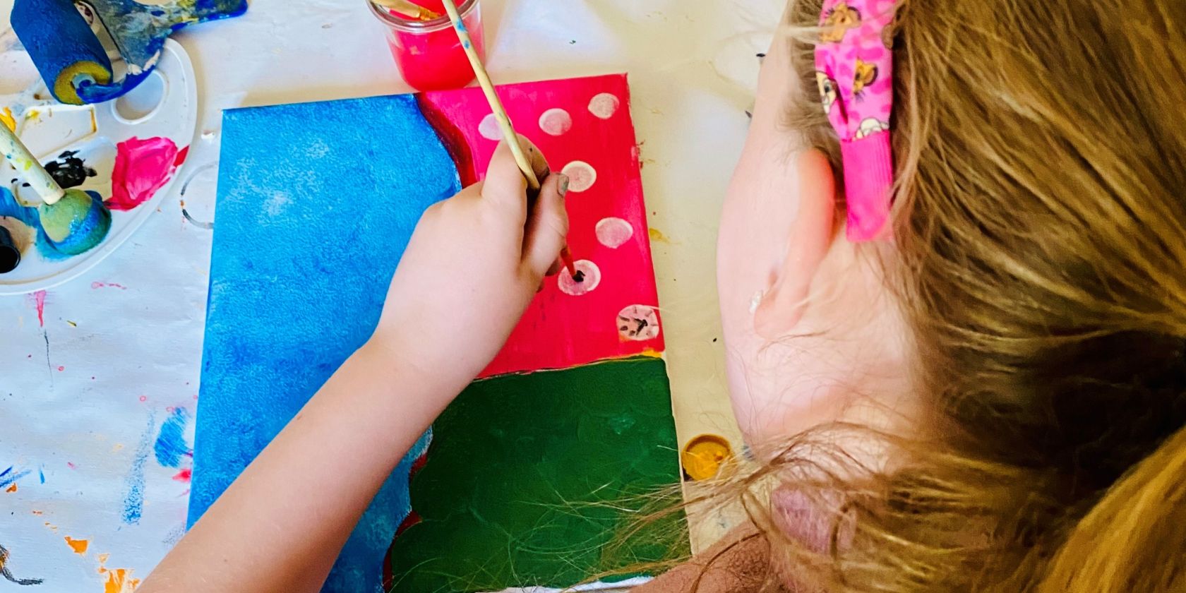 Foto Kinder die malen_Emmi Eck 3_quer, © Emmi Eck