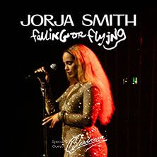Jorja Smith + Support: Qendresa, © links im Bild