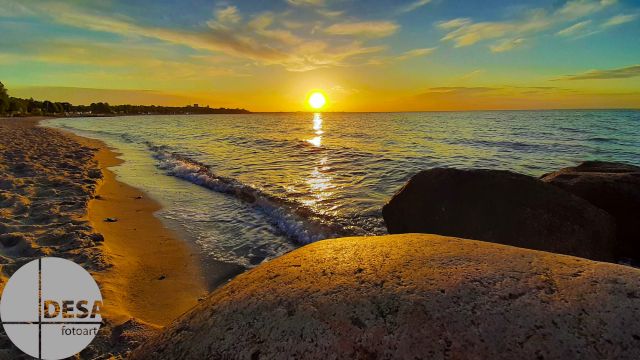 Fr&uuml;h morgens am Strand, &copy; Detlev Sarau / DESAfotoart