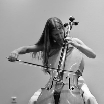Cello, © Peter Littger