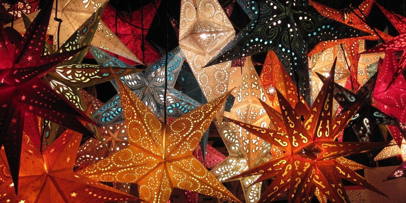 Leuchtende Sterne, © Bild von Miriam Müller auf Pixabay