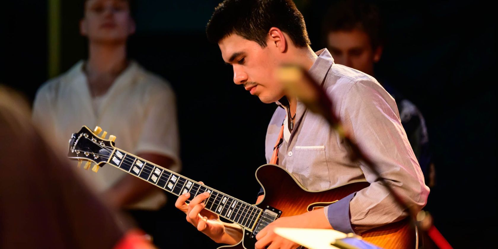 Juan Pablo Ortiz Carrera (Gitarre) / Lucas Kolbe (Bass) &ndash; Master Focus Project, &copy; Nils J&ouml;hnk