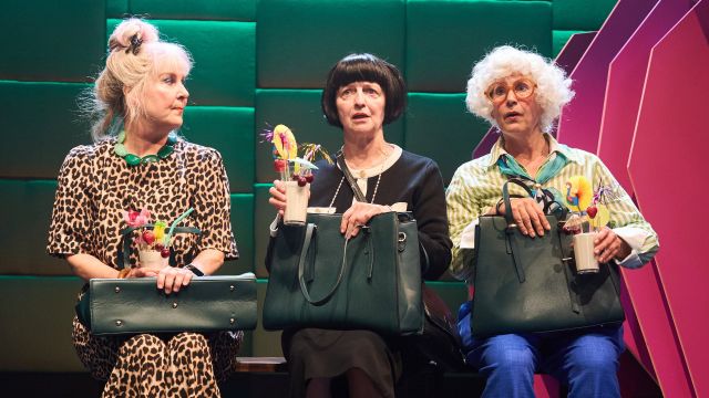 Tiet is Geld – Jetzt oder nie- Ohnsorg Theater, © Oliver Fantitsch