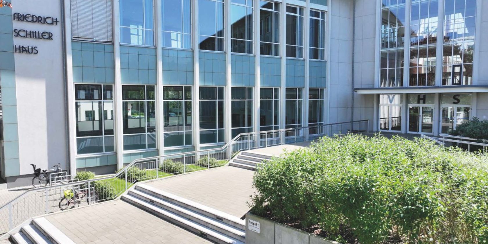 Den inneren Akku laden!, &copy; Grote Media