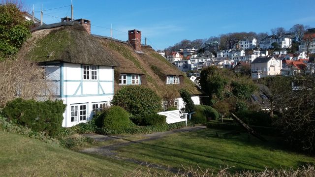 blankenese_001, &copy; Martyn Leder