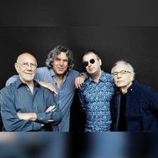 Soft Machine, &copy; links im Bild