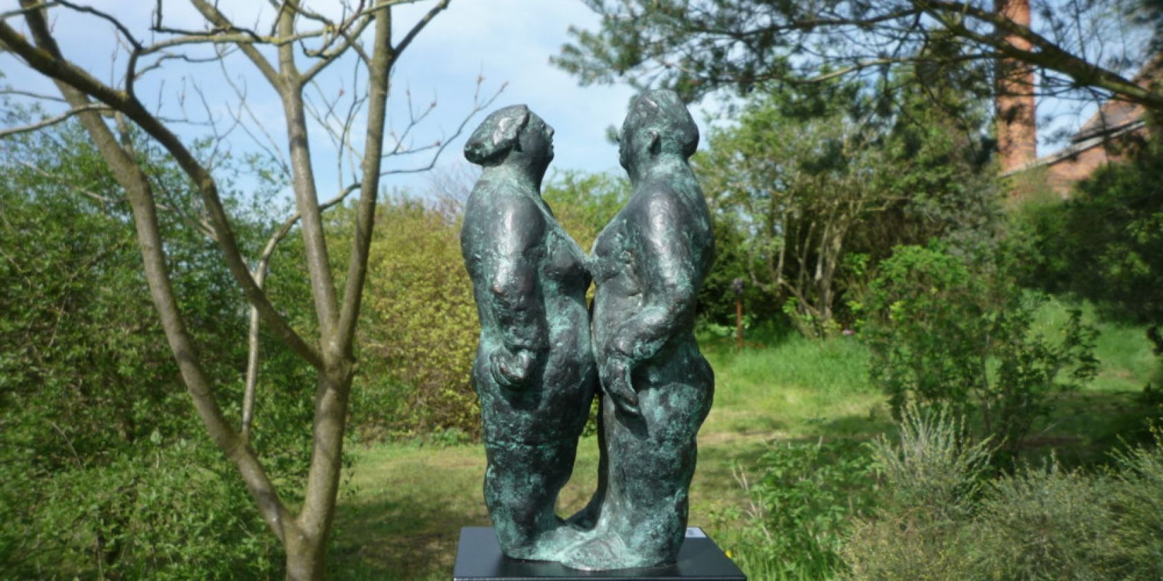 Kleinbronze vor Parkhintergrund, &copy; Bettina Steinborn