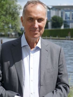 Stephan Lamby, &copy; Foto: Knut Muhsik