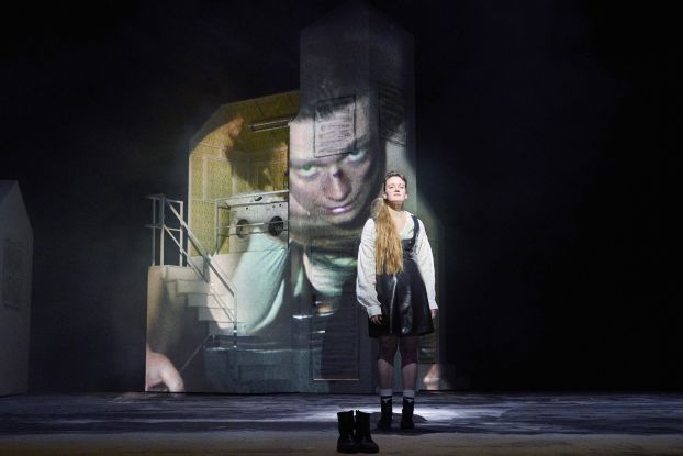 der_zerbrochene_krug_855.jpg, &copy; Katrin Ribbe