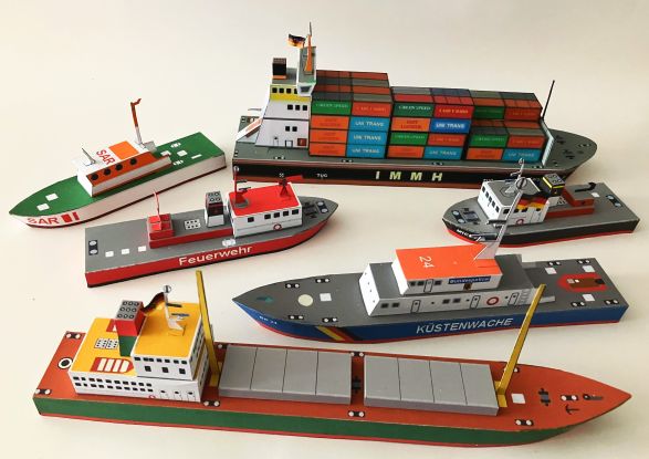 Papierschiffbau-Workshop in den Hamburger Ferien - Schiff ahoi!, &copy; IMMH