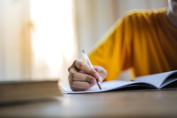 Kreatives Schreiben, &copy; iStock Jardul 1041764000