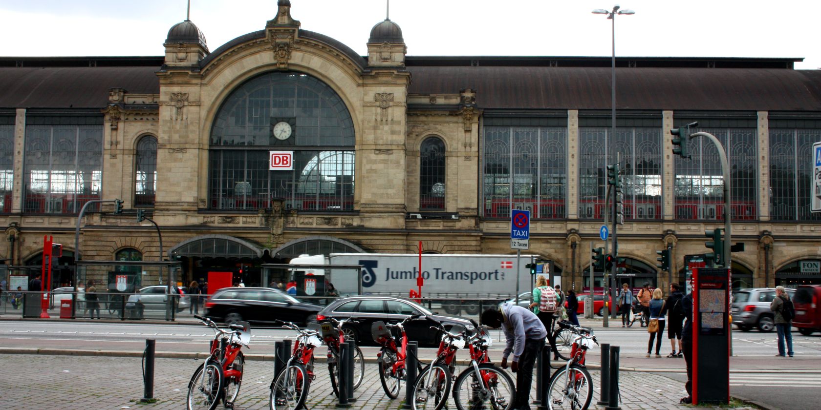 Bahnhof Dammtor, &copy; Ann-Katrin Weber