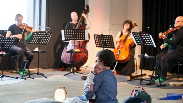 Funkelkonzert XS / Elfi-Babykonzert, © Claudia Höhne