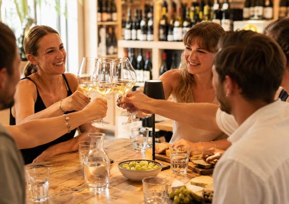 G&auml;ste beim After Work Tasting im Maison16, &copy; Maison16