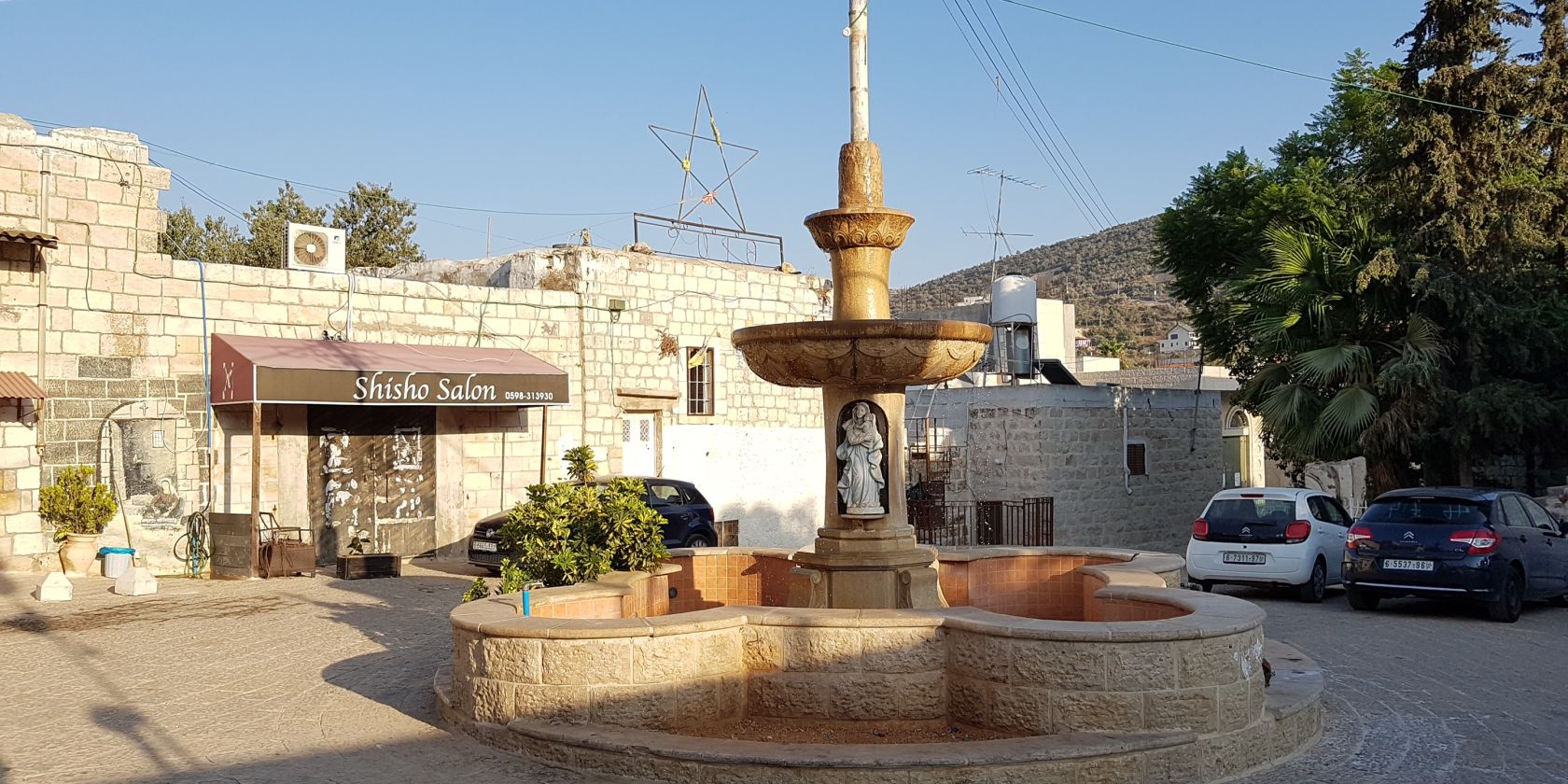 Marktplatz von Jifna mit Marienbrunnen, © Hartmut Jokisch