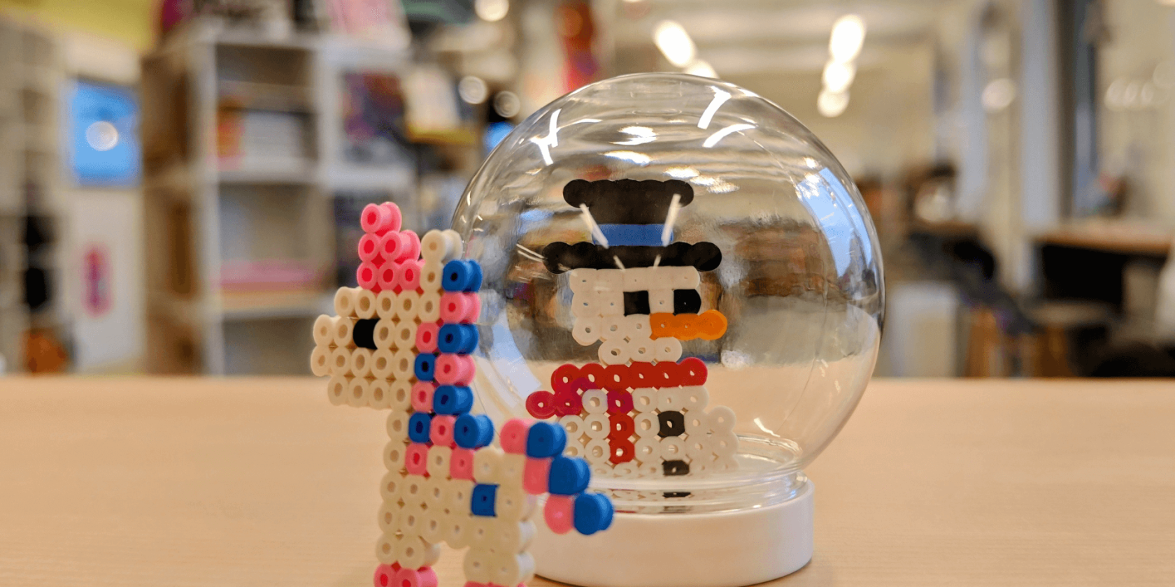 Schneekugeln basteln, &copy; B&uuml;cherhallen Hamburg