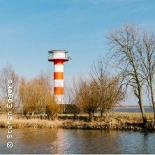 Hafenrundfahrt Stader Sand, &copy; links im Bild