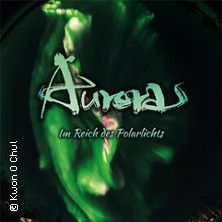 Aurora - Im Reich des Polarlichts, © links im Bild