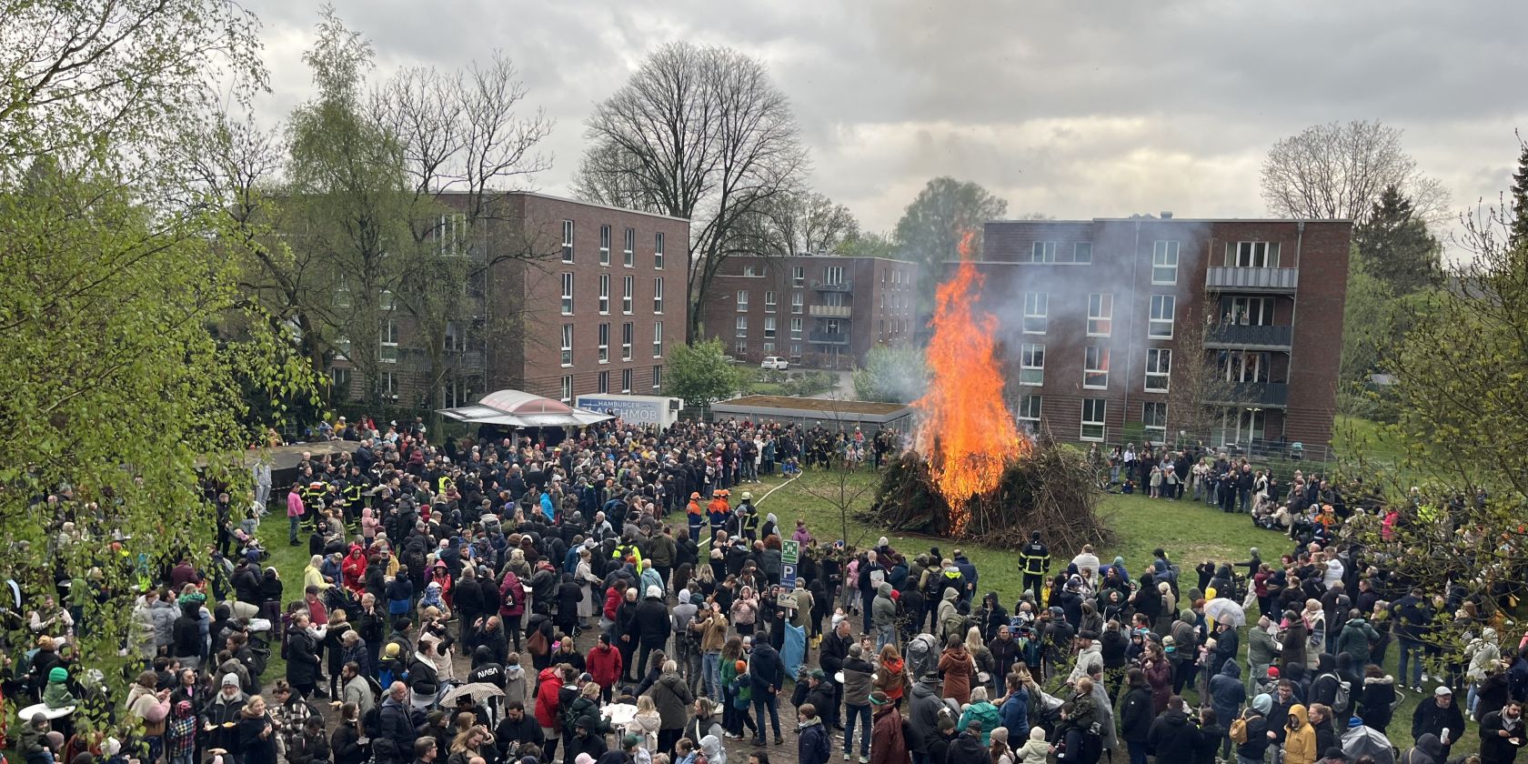 Bramfelder Osterfeuer, &copy; &copy; Max Engelke