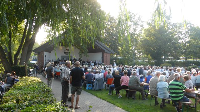 Musikpavillon Konzert Kurkark am See Bad Bodenteich, © Kurverwaltung Bad Bodeneich