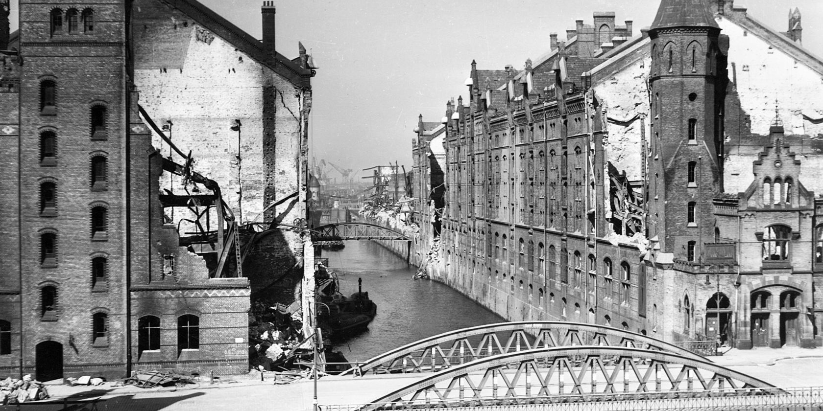 Ruinen der Blöcke L und D in der Speicherstadt Hamburg, Foto Archiv Speicherstadtmuseum, © Fotoarchiv Speicherstadtmuseum