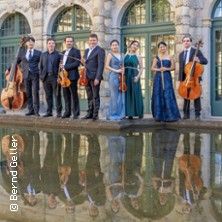 Vivaldi - Die Vier Jahreszeiten - DRESDNER RESIDENZ ORCHESTER, © links im Bild