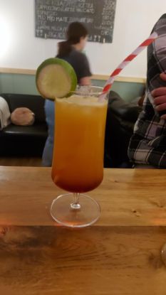 A mocktail sits on the counter of the youth caf&eacute;., &copy; Jugendtreff Bad Segeberg e.V.