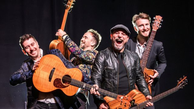 40 Fingers, &copy; Simone Di Luca