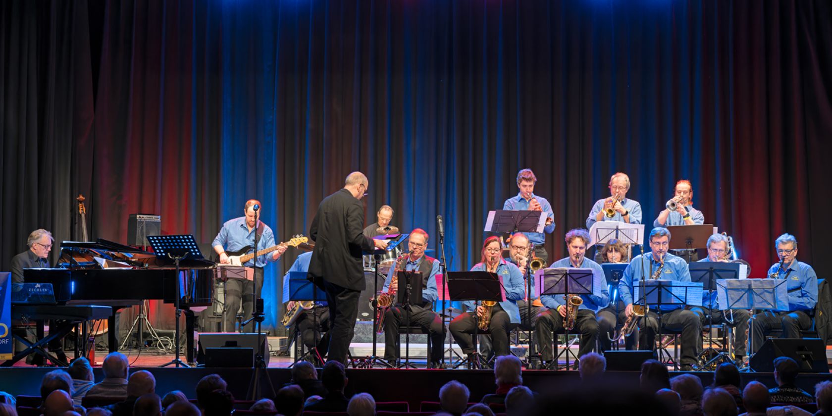 pr-mini-mkg-bigband_h, &copy; MKG