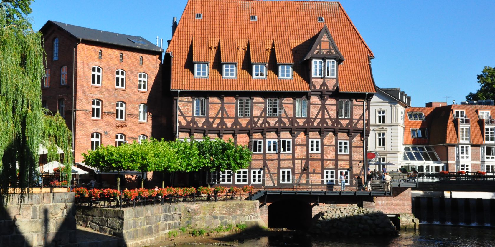 Bustour zu den "Rote Rosen"-Drehorten, &copy; L&uuml;neburg Marketing GmbH / Mathias Schneider
