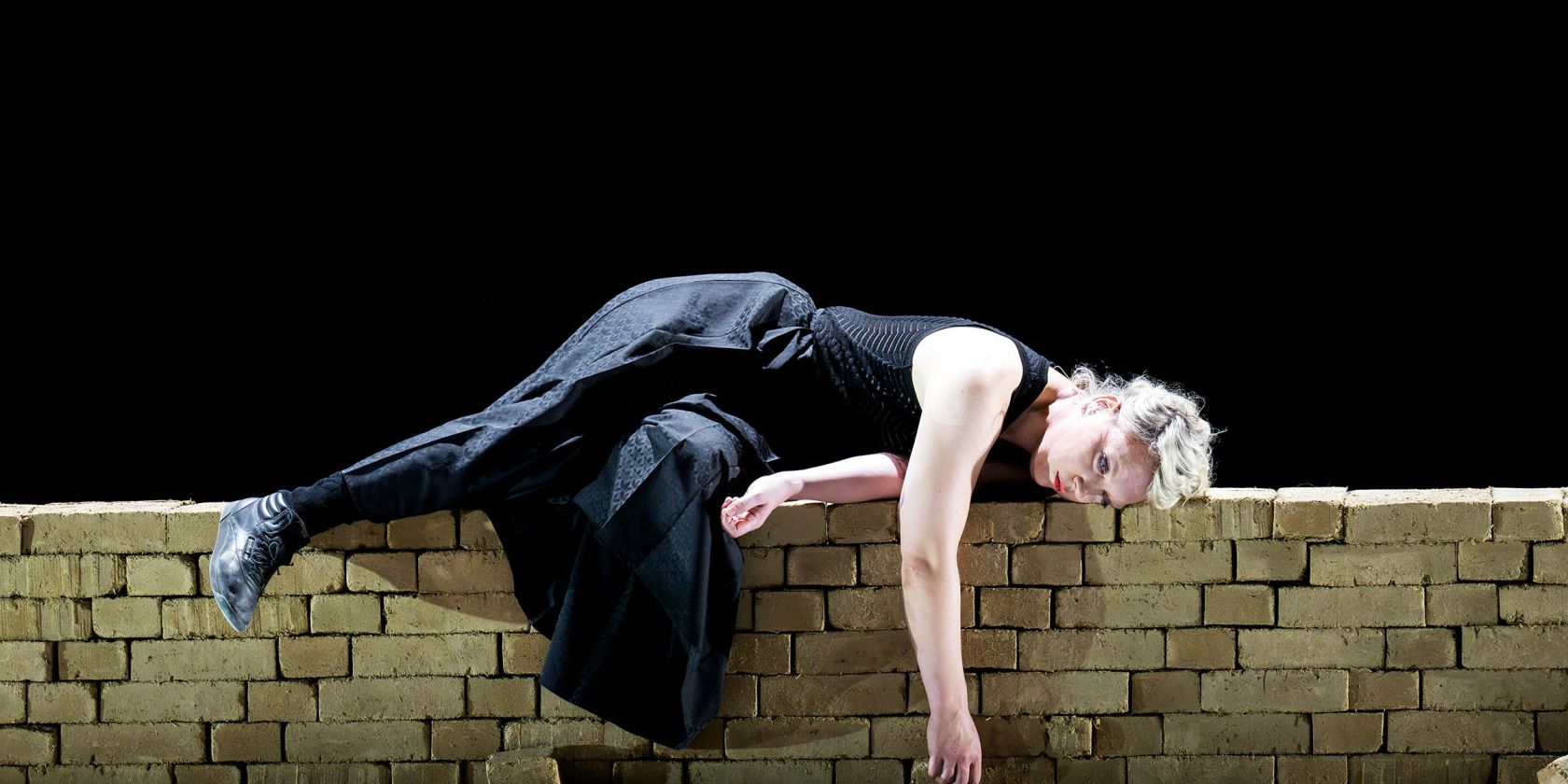 Medea in Korinth, &copy; Monika Rittershaus