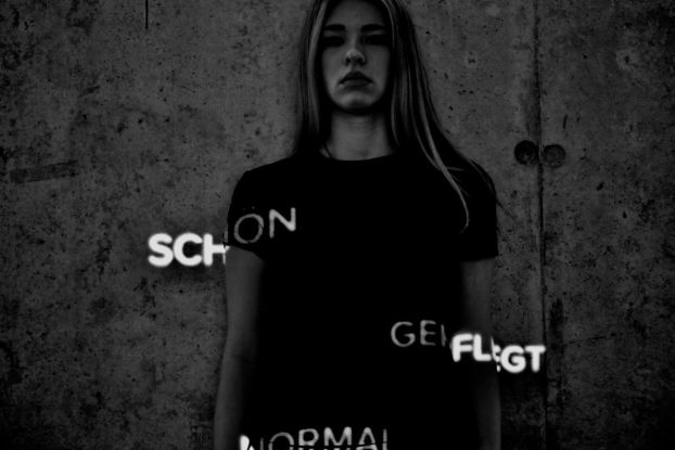 Er&ouml;ffnung: Against all Odds - Allen Widrigkeiten zum Trotz, &copy; Jona, Jahrgang 11, Emilie-W&uuml;stenfeld-Gymnasium