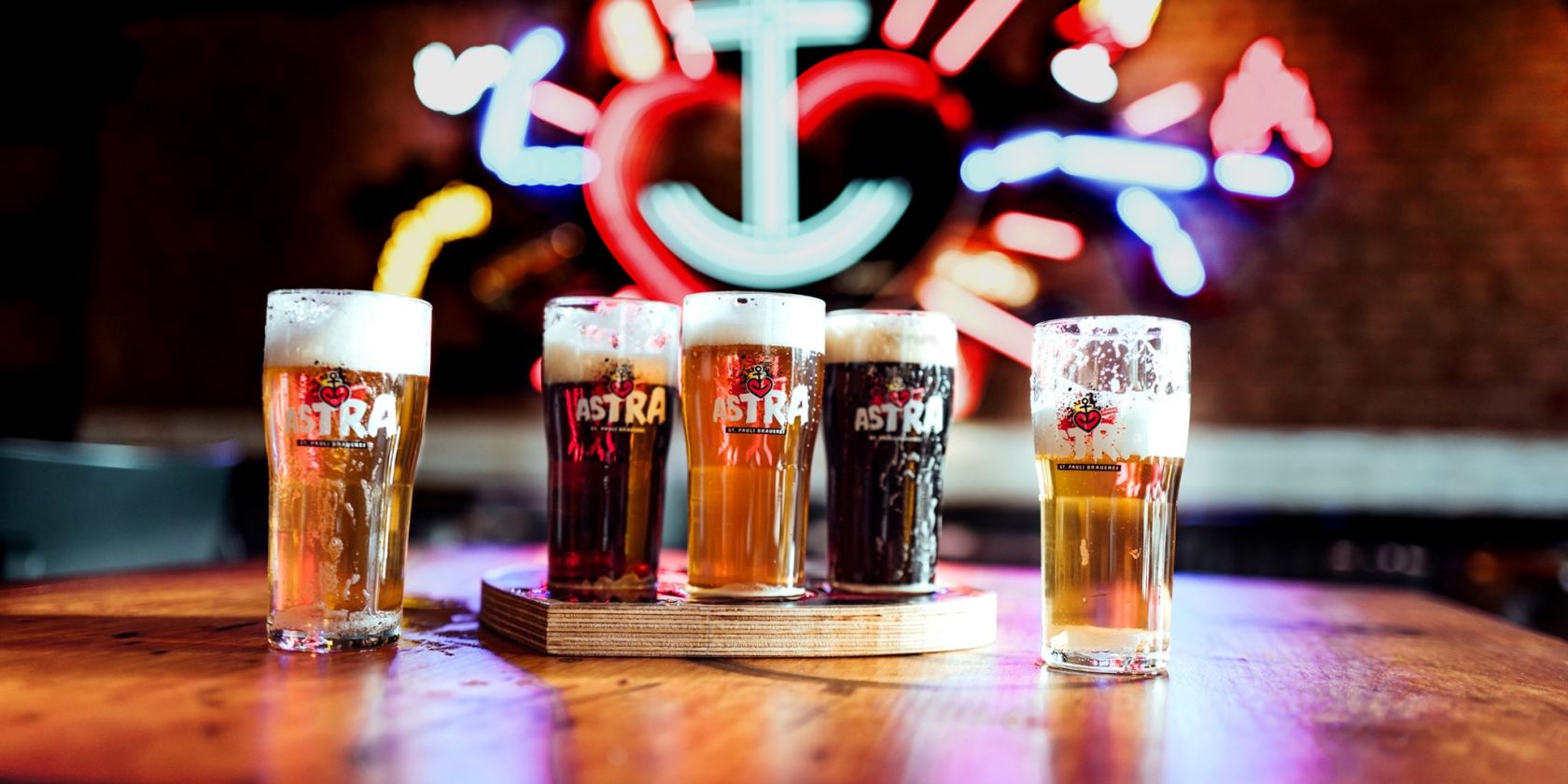 Astra Brauerei Bier (c) Astra Brauerei St. Pauli GmbH, &copy; Astra Brauerei St. Pauli GmbH