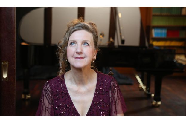 Virtuoso piano music, &copy; Roswitha Lohmer